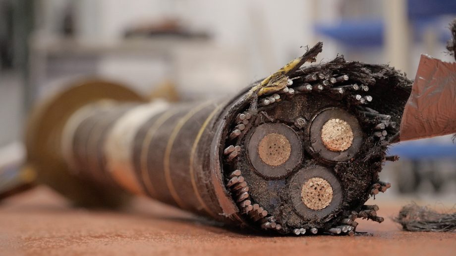 خرابی کابل برق